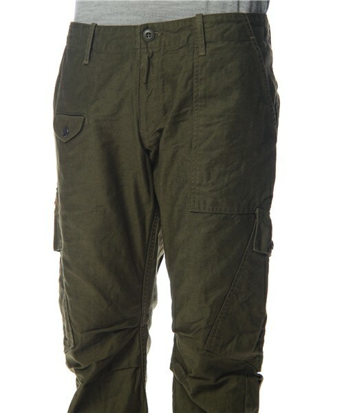 Johnbull Private labo(ジョンブルプライベートラボ)の「アシンメトリーカーゴパンツ(カーゴパンツ・メンズ・オリーブ・SMALL/MEDIUM/LARGE/X-LARGE/XX-LARGE)」の5枚目の写真