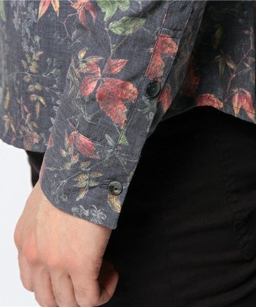 2 class.ics（トゥークラスドットイクス）の「柄シャツ（シャツ/ブラウス・メンズ・ホワイト/ネイビー・MEDIUM/LARGE）」の7枚目の写真