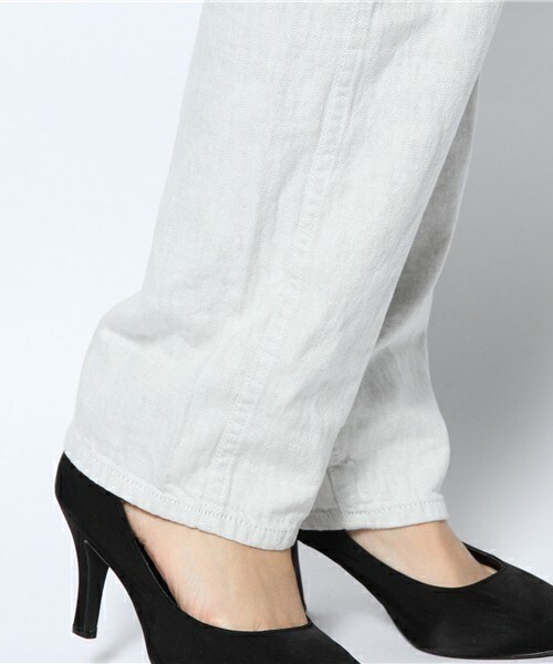 Johnbull Private labo（ジョンブルプライベートラボ）の「【CLUEL 7月号掲載！】サスペンダーワークパンツ（デニムパンツ・レディース・ホワイト/ホワイト系その他・X-SMALL/SMALL/MEDIUM）」の11枚目の写真