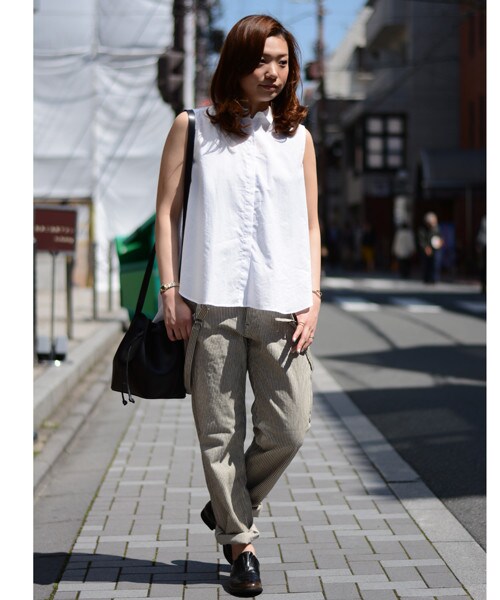 Johnbull Private labo（ジョンブルプライベートラボ）の「【CLUEL 7月号掲載！】サスペンダーワークパンツ（デニムパンツ・レディース・ホワイト/ホワイト系その他・X-SMALL/SMALL/MEDIUM）」の4枚目の写真