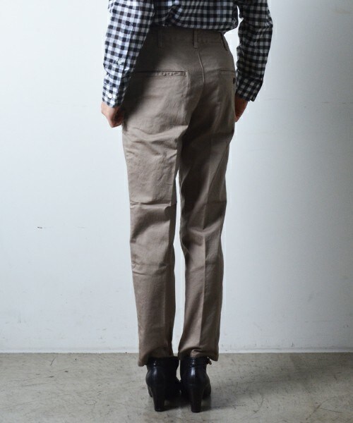 Johnbull Private labo（ジョンブルプライベートラボ）の「【新色追加！】3/4トラウザー（チノパンツ・レディース・ホワイト/ブラック/カーキ/ダークグリーン/グレー・X-SMALL/SMALL/MEDIUM/LARGE）」の8枚目の写真