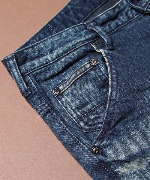 Johnbull Private labo（ジョンブルプライベートラボ）の「スキニーデニムパンツ（デニムパンツ・メンズ・ブルー・SMALL/MEDIUM/LARGE/X-LARGE）」の6枚目の写真