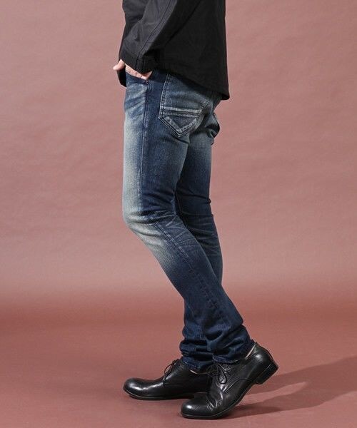 Johnbull Private labo（ジョンブルプライベートラボ）の「スキニーデニムパンツ（デニムパンツ・メンズ・ブルー・SMALL/MEDIUM/LARGE/X-LARGE）」の3枚目の写真