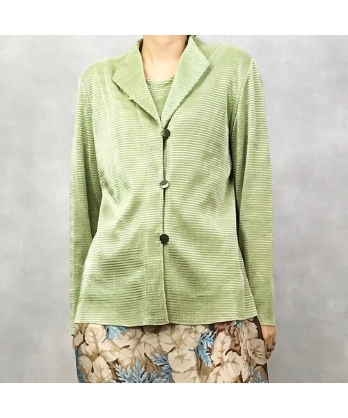 USED（ユーズド）の「Pistachio color ensemble tops-1030-4（Tシャツ/カットソー・レディース・その他）」の3枚目の写真