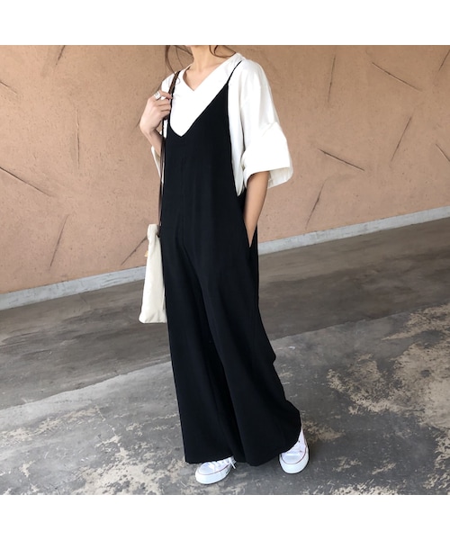 copine（コピン）の「8月18日再々荷！大人気シリーズ！レーヨン×麻！ゆったりシンプルサロペット(2color)【クリックポスト対象商品】（サロペット/オーバーオール・レディース・その他）」の2枚目の写真