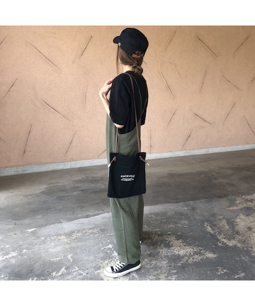 copine（コピン）の「8月18日再々荷！大人気シリーズ！レーヨン×麻！ゆったりシンプルサロペット(2color)【クリックポスト対象商品】（サロペット/オーバーオール・レディース・その他）」の9枚目の写真