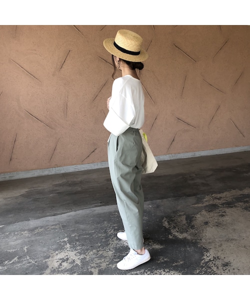 copine(コピン)の「再入荷!ゆるっと大人可愛い!袖ロールアップVネックTシャツ (3color)【クリックポスト対象商品】(Tシャツ/カットソー・レディース・その他)」の12枚目の写真