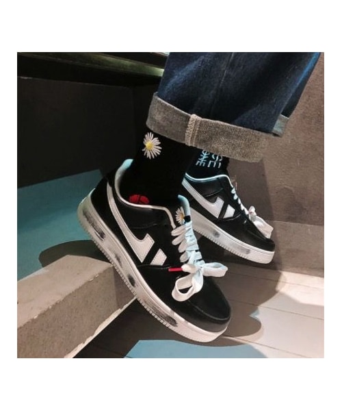 no brand(ノーブランド)の「ナイキ風スニーカー BIGBANG ジードラゴンコラボに似ているスニーカー(スニーカー・メンズ・その他)」の1枚目の写真