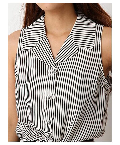 LIPSERVICE（リップサービス）の「クロップドシャツ（トップス・レディース・サックス/インディゴ/ブラック・FREE）」の5枚目の写真