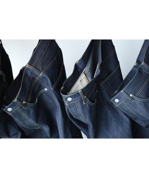 post amenities(ポストアメニティー)の「101™ Regular Fit Jeans(デニムパンツ・メンズ・その他)」の3枚目の写真