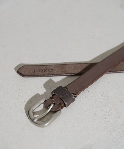 LIDNM（リドム）の「OILED LEATHER NARROW BELT（ベルト・メンズ・ブラウン・F）」の3枚目の写真