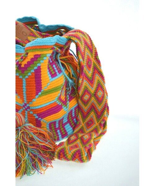 Wayuu Handmade Bags & Belts（-）の「Wayuu Handmade Bag - Warm Spring（バッグ・レディース・Warm Spring）」の2枚目の写真