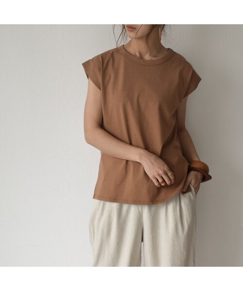 Lavish Gate（ラヴィッシュゲート）の「nh-tops-04035　日本製　クルーネック ノースリーブトップス　ホワイト　ピスタチオ　キャメル　チャコール（Tシャツ/カットソー・レディース・その他）」の10枚目の写真