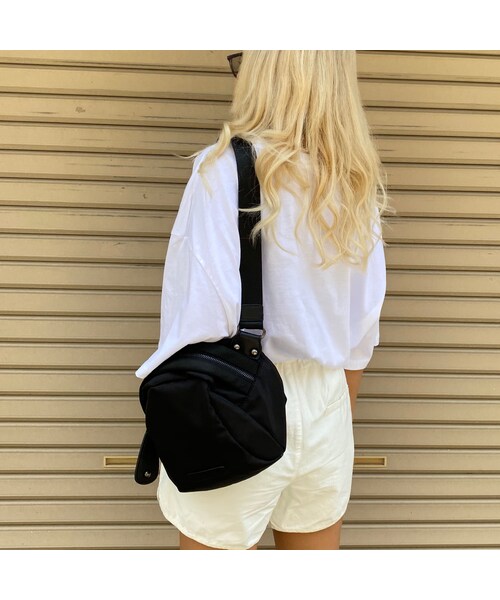 no brand（ノーブランド）の「ナイロンBAG｢おにぎり｣#F08（ボディバッグ/ウエストポーチ・レディース・その他）」の2枚目の写真