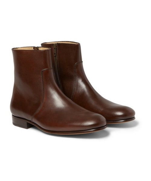 A.P.C.(アーペーセー)の「A.P.C. Leather Side-Zip Boots(ブーツ・メンズ・Brown・EU 40 (US 7)/EU 42 (US 9)/EU 43 (US 10)/EU 44 (US 11)/EU 45 (US 12))」の1枚目の写真