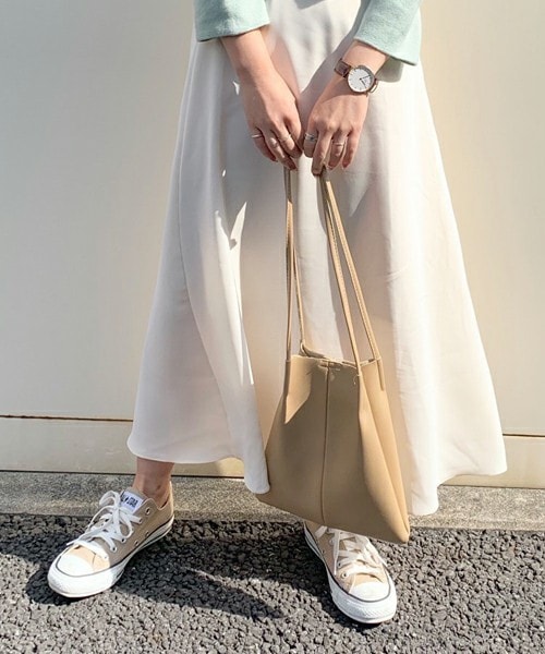 chocomee（チョコミー）の「巾着ショルダーバック（ショルダーバッグ・レディース・ブラック/ベージュ・FREE）」の2枚目の写真