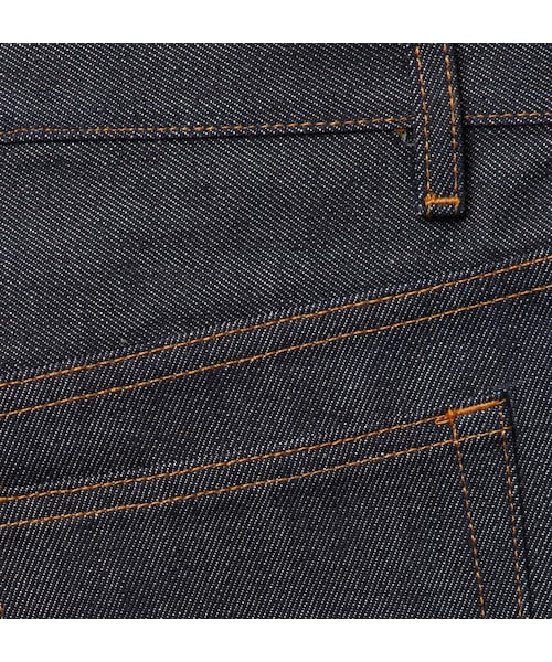A.P.C.(アーペーセー)の「A.P.C. New Standard Regular-Fit Dry Selvedge Denim Jeans(デニムパンツ・メンズ・Blue・28/29/30/31/32/33/34/35/36)」の7枚目の写真