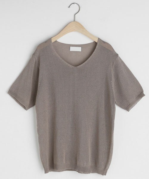 DHOLIC（ディーホリック）の「Vネック半袖ニット（ニット/セーター・レディース・ブラウン/ホワイト/グリーン/ベージュ/ブラック・FREE）」の4枚目の写真