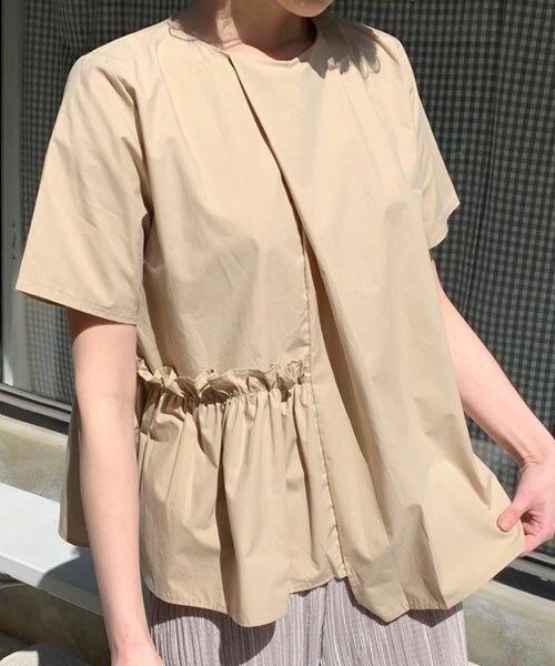 DHOLIC(ディーホリック)の「フリルアシメブラウス(シャツ/ブラウス・レディース・ホワイト/ベージュ/ブラック・FREE)」の3枚目の写真