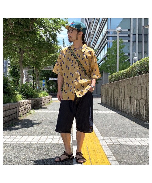 ALDIES（アールディーズ）の「Wrong  Big Shirt(Beige)（シャツ/ブラウス・その他）」の7枚目の写真