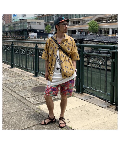 ALDIES（アールディーズ）の「Wrong  Big Shirt(Beige)（シャツ/ブラウス・その他）」の13枚目の写真