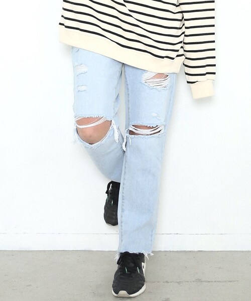 BOYSHE（ボーイシー）の「ハイウエストストレートデニムパンツ　ダメージ加工（デニムパンツ・レディース・その他）」の3枚目の写真
