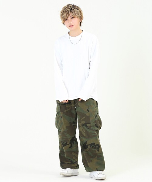 BOYSHE（ボーイシー）の「シンプルロングTシャツ オーバーサイズカットソー　ホワイト（Tシャツ/カットソー・レディース・その他）」の2枚目の写真