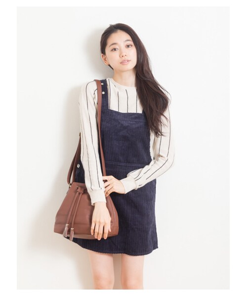 earth music&ecology（アースミュージックアンドエコロジー）の「キンチャクミニショルダー（バッグ・ポーチ・レディース・ブラック/レッド/イエロー/キャメル/ダークグリーン・F）」の8枚目の写真