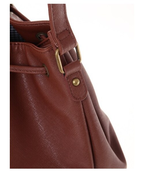 earth music&ecology（アースミュージックアンドエコロジー）の「キンチャクミニショルダー（バッグ・ポーチ・レディース・ブラック/レッド/イエロー/キャメル/ダークグリーン・F）」の6枚目の写真