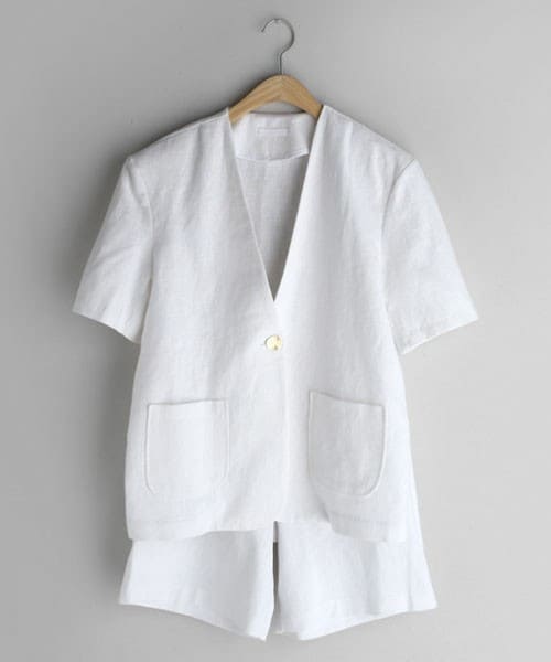 DHOLIC（ディーホリック）の「ゴールドボタンジャケット&ハーフパンツSET（セットアップ・レディース・グリーン/ベージュ/ホワイト・FREE）」の2枚目の写真