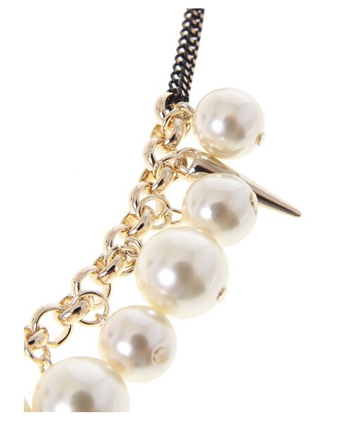 E hyphen world gallery（イーハイフンワールドギャラリー）の「スタッズパールネックレス（ネックレス・シルバー/ゴールド・F）」の5枚目の写真