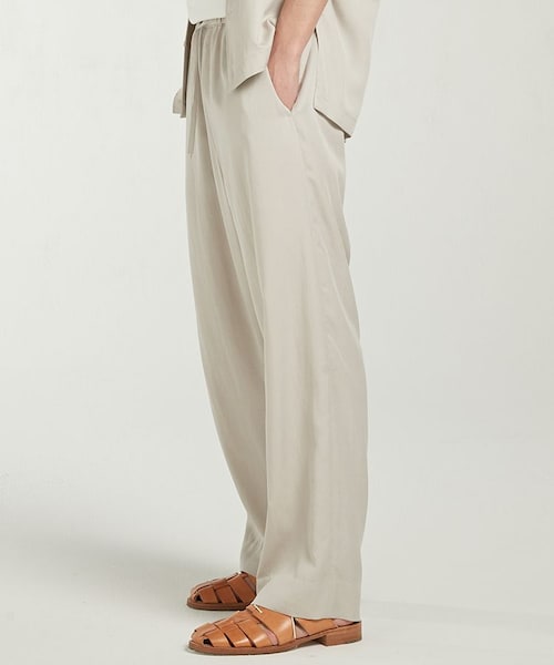 LIDNM(リドム)の「CUPRO RELAX PAJAMA PANTS(スラックス・メンズ・グレー系・SMALL/MEDIUM)」の3枚目の写真