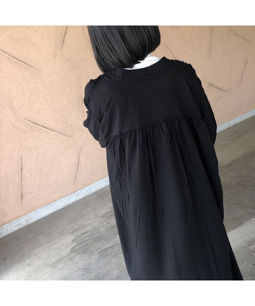 copine（コピン）の「再入荷！タックデザイン！ノーカラーロングシャツワンピース(2color)【クリックポスト対象商品】（シャツ/ブラウス・レディース・その他）」の5枚目の写真