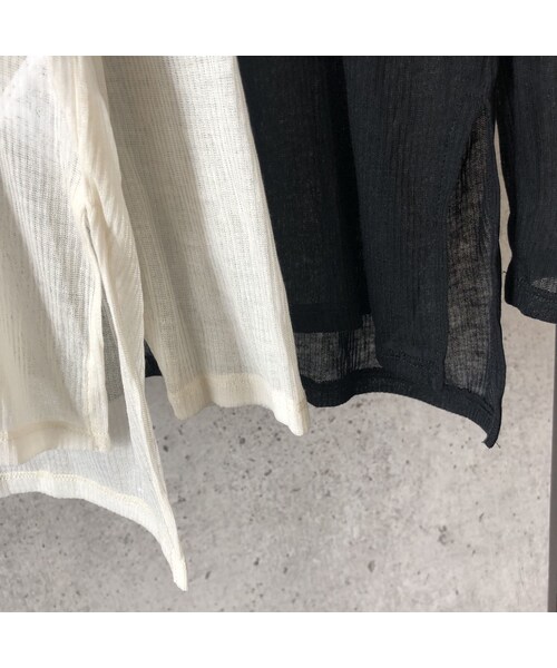 copine（コピン）の「ゆるっと抜け感！裾スリットシアーリブトップス(2color)【クリックポスト対象商品】（Tシャツ/カットソー・レディース・その他）」の15枚目の写真