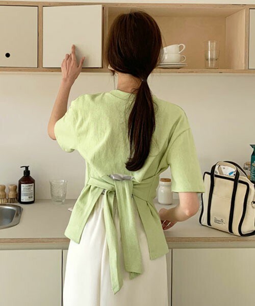 DHOLIC（ディーホリック）の「バックタイTシャツ（Tシャツ/カットソー・レディース・パープル/グリーン/ホワイト/ブラック・FREE）」の4枚目の写真