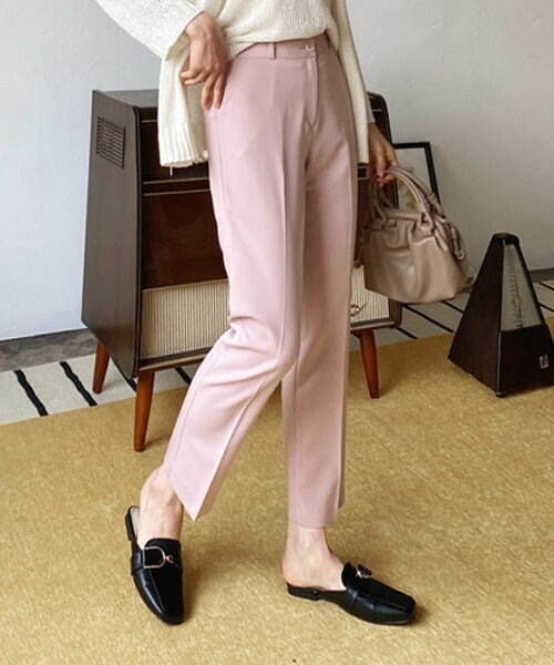 DHOLIC（ディーホリック）の「スリムフィットスラックス（スラックス・レディース・ブルー/ベージュ/ピンク/ブラック/ホワイト/その他・S/M/L）」の5枚目の写真