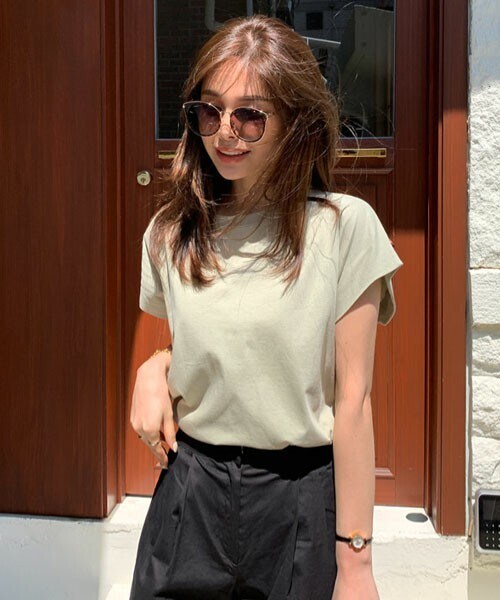 DHOLIC（ディーホリック）の「ドルマンショートスリーブTシャツ（Tシャツ/カットソー・レディース・グレー/グリーン/ホワイト/ベージュ・FREE）」の4枚目の写真