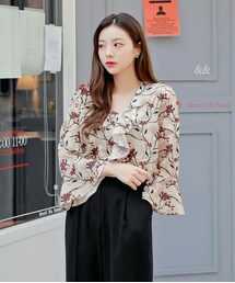 HOTPING | フローラルVネックラッフルブラウス(シャツ/ブラウス)