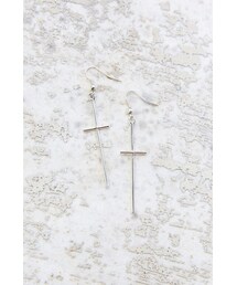 URBAN OUTFITTERS | Delicate Cross Drop Earring(ピアス（両耳用）)