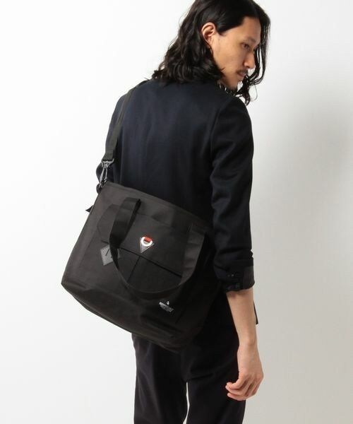 INDISPENSABLE （インディスペンサブル）の「INDISPENSABLE/IDP.ToteBag “TOSS”（トートバッグ・メンズ・ブラック/ネイビー/その他/カモフラージュ・FREE）」の18枚目の写真