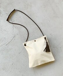 Auntie Rosa Holiday | スクエアキャンバスショルダーバッグ(ショルダーバッグ)