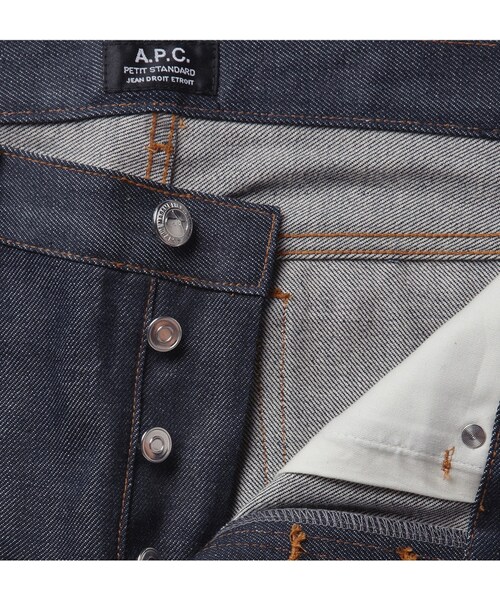 A.P.C.（アーペーセー）の「A.P.C. Petit Standard Slim-Fit Dry Selvedge Denim Jeans（デニムパンツ・メンズ・BLACK/Blue・28/29/30/31/32/33/34）」の2枚目の写真