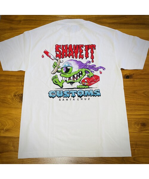 SANTA CRUZ（サンタクルーズ）の「Shave it By Jim Phillips Tシャツ