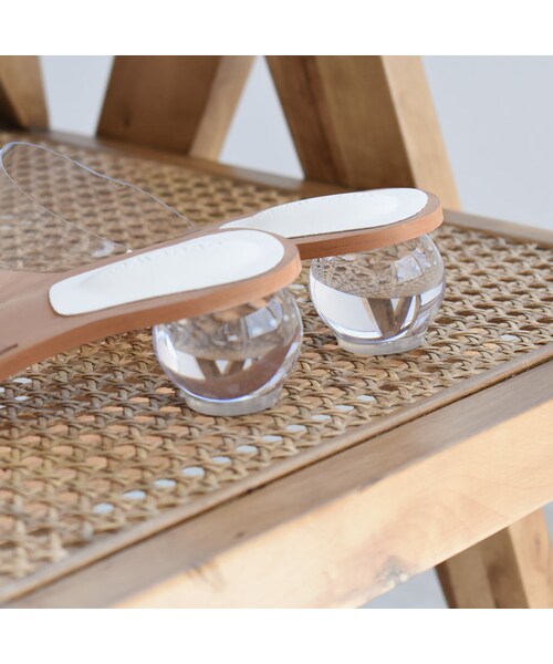 Lavish Gate（ラヴィッシュゲート）の「shoes-02099　スクエアトゥ ニュアンスミュール  クリアサンダル（サンダル・レディース・その他）」の8枚目の写真