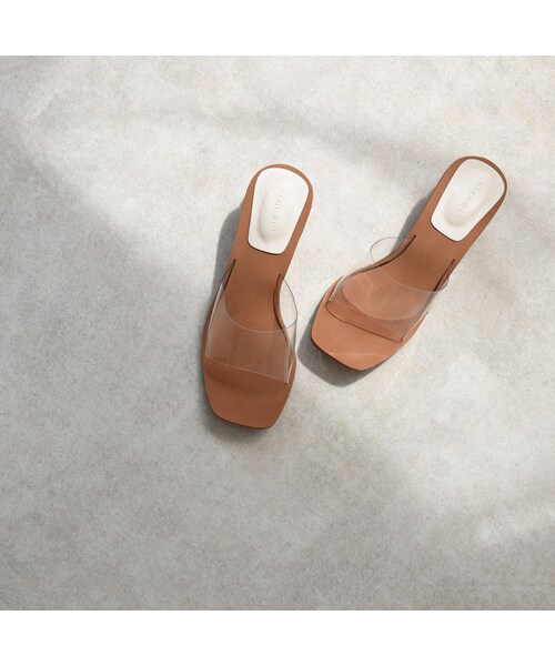 Lavish Gate（ラヴィッシュゲート）の「shoes-02099　スクエアトゥ ニュアンスミュール  クリアサンダル（サンダル・レディース・その他）」の9枚目の写真