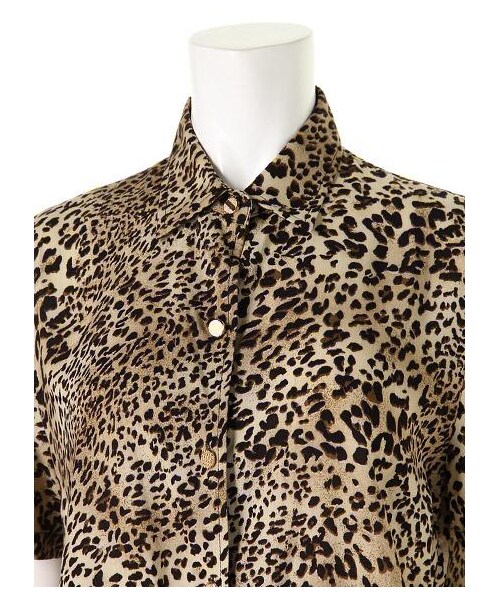 FIG&VIPER（フィグアンドバイパー）の「レパード柄前むすびシャツ（トップス・レディース・ベージュ/グレー・FREE）」の3枚目の写真