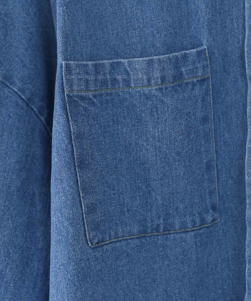 BOYSHE（ボーイシー）の「BIGシルエット デニム半袖シャツ　ブルー（シャツ/ブラウス・レディース・その他）」の13枚目の写真