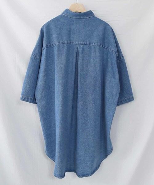 BOYSHE（ボーイシー）の「BIGシルエット デニム半袖シャツ　ブルー（シャツ/ブラウス・レディース・その他）」の10枚目の写真
