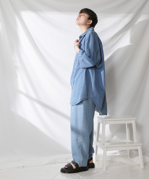 BOYSHE（ボーイシー）の「BIGシルエット デニム半袖シャツ　ブルー（シャツ/ブラウス・レディース・その他）」の8枚目の写真