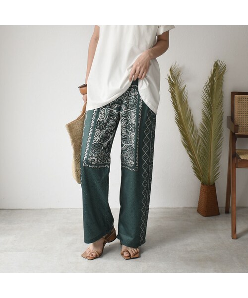Lavish Gate(ラヴィッシュゲート)の「nh-bottoms-02062 パネルペイズリープリント ルーズパンツ グリーン(その他パンツ・レディース・その他)」の1枚目の写真